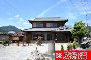 兵庫県丹波市山南町　山の麓のどかな風景のなか風格のある戸建邸
