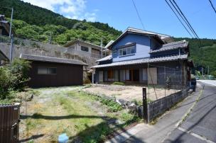 奈良県吉野郡川上村　国道沿い、菜園スペースのある戸建邸