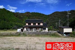 兵庫県養父市大屋町須西　開放感あるロケーションに建つ日本家屋