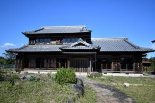 三重県津市芸濃町　日本家屋